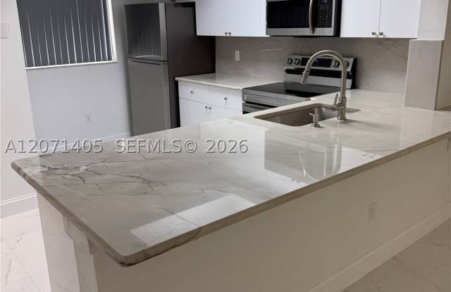 706 Palm Beach Trace Dr Gallery 3