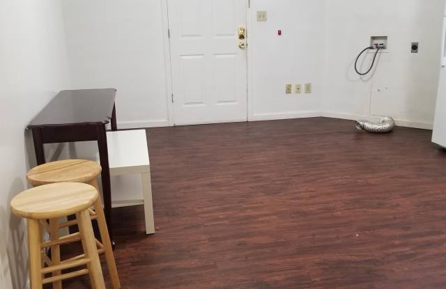 355 10th Street Northwest - 2 photos photos