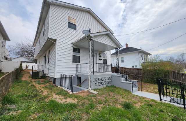 4244 CLAY STREET NE photos photos