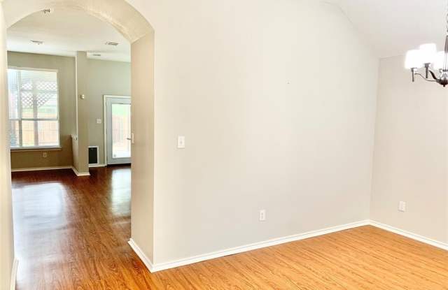 2316 Acorn Bend Gallery 3