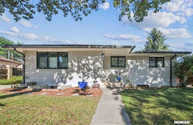 Spacious 5BR House in Boulder - 335 Auburn Street, Boulder, CO 80305