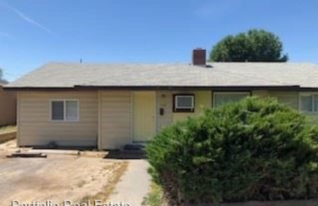 544 Grand Dr - 544 South Grand Drive, Moses Lake, WA 98837