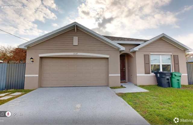 2137 SE Glenrock Terrace photos photos