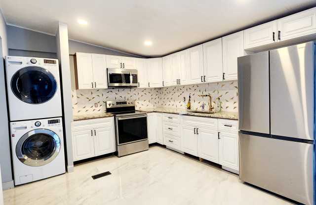 7501 142nd Avenue North Lo420 photos photos