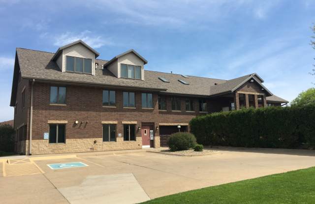 2050 Keokuk Street - 2050 Keokuk Street, Iowa City, IA 52240 2050 Keokuk Street - 2050 Keokuk Street, Iowa City, IA 52240