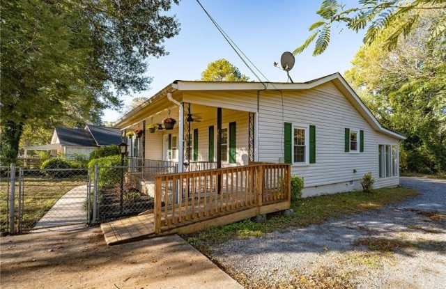 2710 Maple Rd photos photos