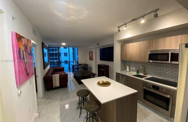 201 SW 17th Rd - 201 Southwest 17th Road, Miami, FL 33129