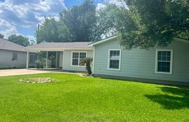 112 Highland Dr photos photos