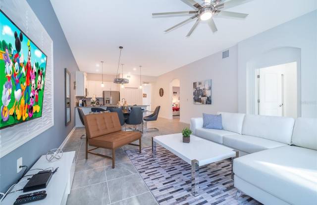 8889 CABOT CLIFFS Drive Gallery 3