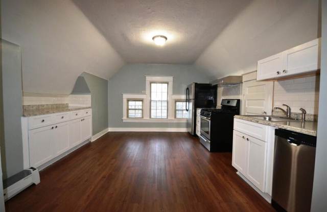 3714 Walnut St - 3 photos photos