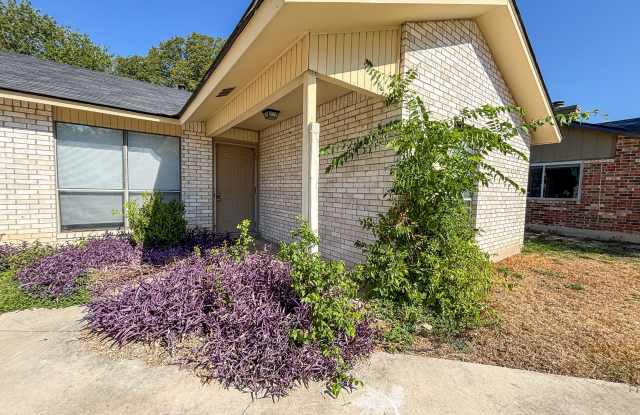 607 Frostwood Drive photos photos