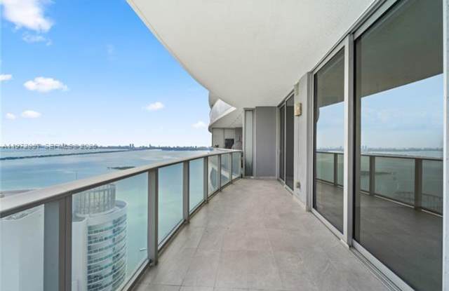 488 NE 18th St unit 4703 (A11972857) photos photos