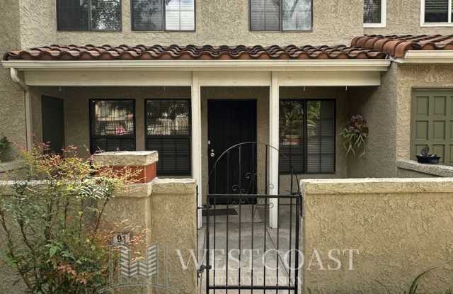 ***$500-OFF Move In Special**** Charming Updated End-Unit Condo in a Beautiful Tree-Lined Community! photos photos