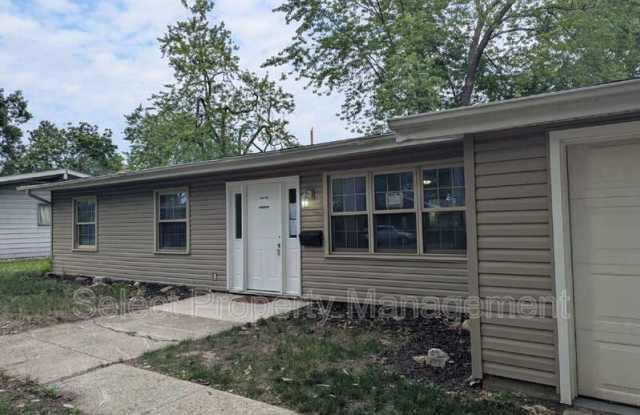 3220 Thames Drive photos photos