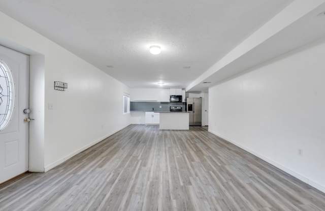 3217 Hunter View Dr - 3217 Hunter View Drive, West Valley City, UT 84128