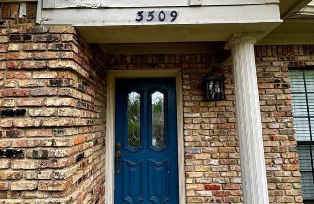4/2.5 PG Townhouse Available photos photos