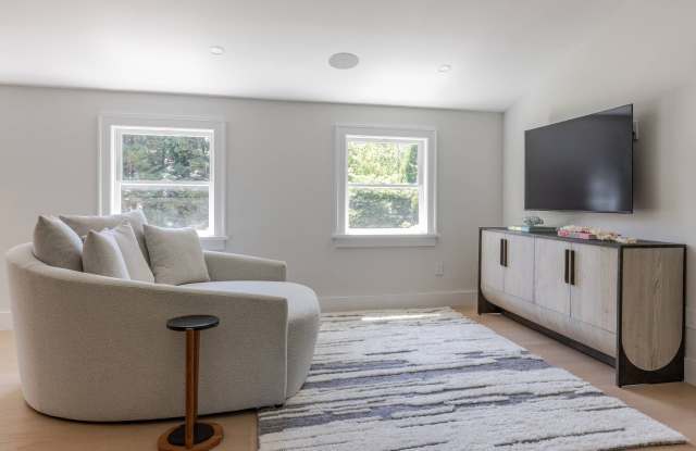 53 BUELL LANE EXT Gallery 3