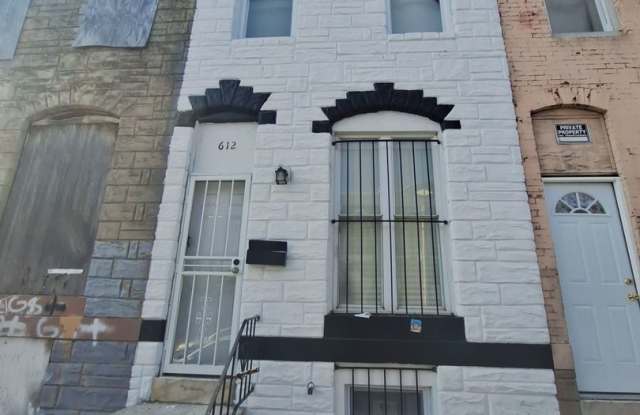 Historic Charm Meets Modern Comfort: 2BR Baltimore Townhouse with Private Yard photos photos Historic Charm Meets Modern Comfort: 2BR Baltimore Townhouse with Private Yard photos photos