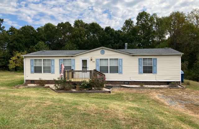 Three Bedroom Home in Hickory photos photos
