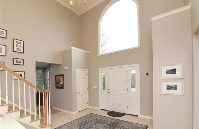 47 Duke Drive Gallery 3