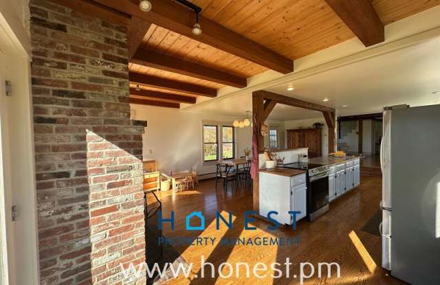 507 Jones Woods Road Gallery 3