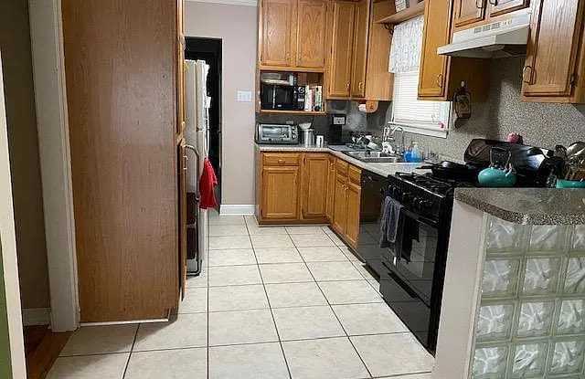 4436 Chalfant Drive Gallery 4