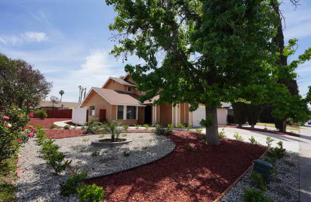 14696 Joshua Tree Avenue photos photos