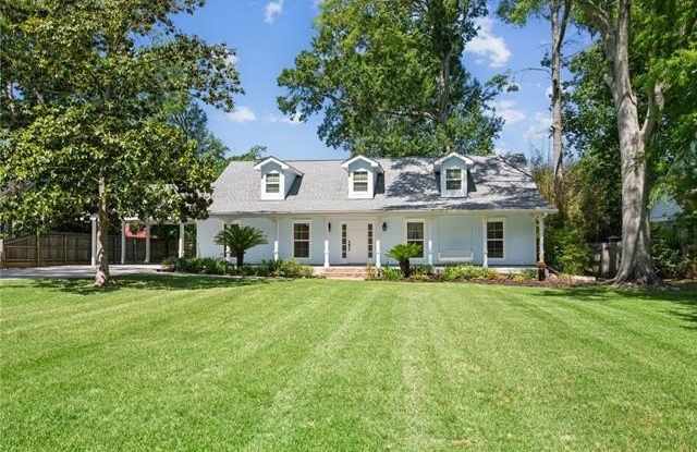 310 SCOTCHPINE Drive photos photos