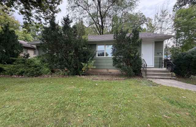 4711 Warsaw St - Great Three Bedroom Home ! Gallery 1