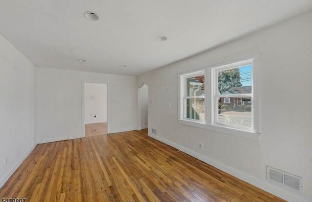 28 Carrelton Dr Gallery 3