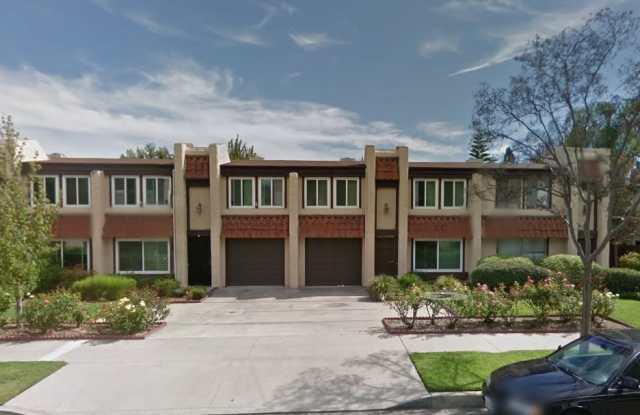 3bedroom/ 2bathroom Condo with 2 garage parking photos photos