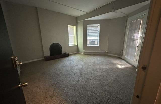 324 North Newstead Avenue photos photos