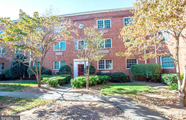 1626 W ABINGDON DRIVE Gallery 4