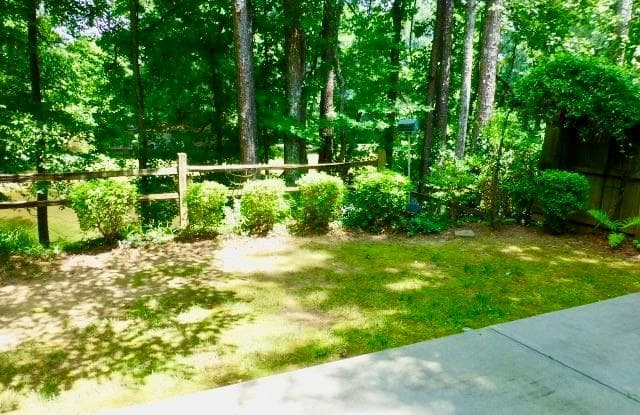 4554 Village Oaks Way - 4554 Village Oaks Way, Dunwoody, GA 30338