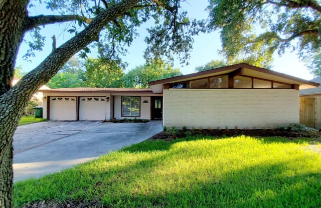 5810 W Bellfort St. - 5810 W Bellfort St, Houston, TX 77096