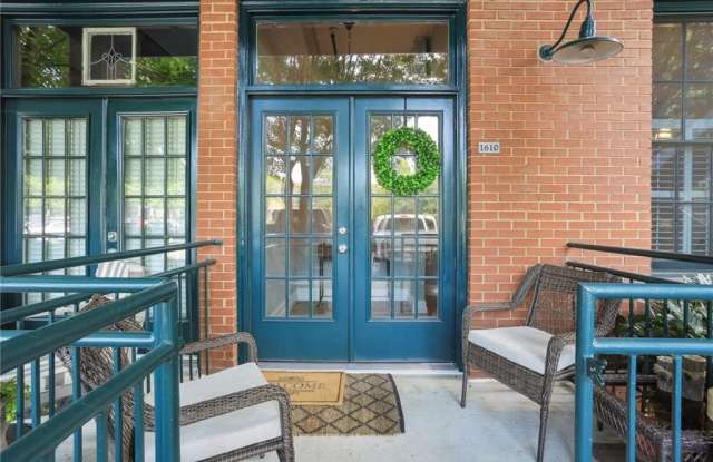 1610 Liberty Lane photos photos