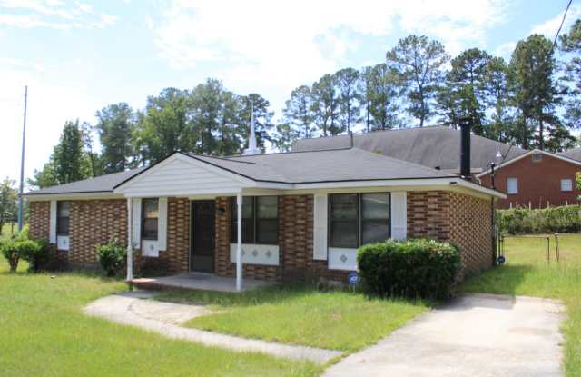 3 Bedroom 1.5 Bath Remodeled Home South Augusta! Gallery 1