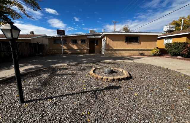 Spacious 4 bedroom 2 bath 1402 Sqft. Home In the Heights! - 1433 Marcella Street Northeast, Albuquerque, NM 87112