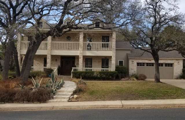 Stunning Home - North Cat Mountain - 4 bed, 2.5 bath, 2 car garage Gallery 1