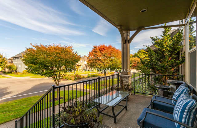 Gorgeous Villebois Home with a Hot Tub  Bonus Room! photos photos