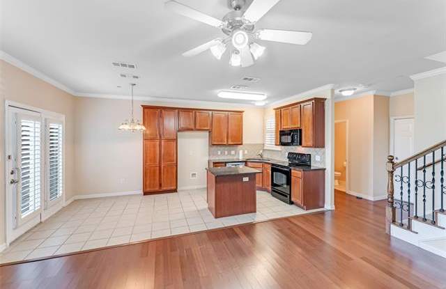 1235 NE Bethel School Court Gallery 3