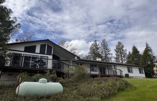 17554 Patricia Way photos photos