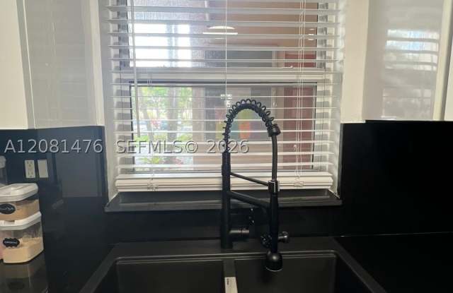 9451 Evergreen Pl Gallery 4