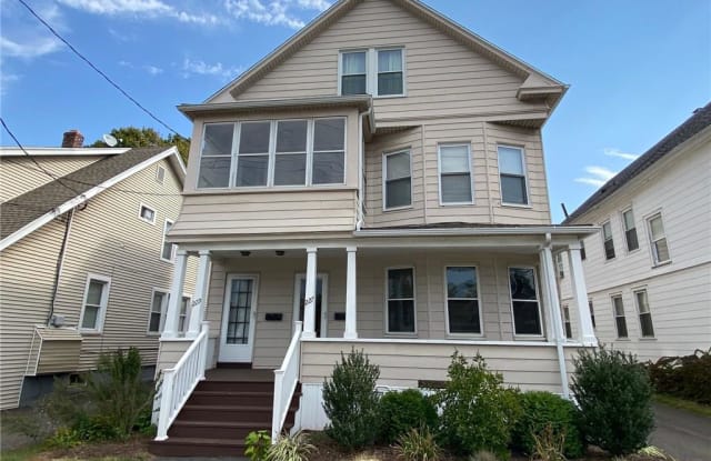 227 Hemingway Avenue - 227 Hemingway Avenue, East Haven, CT 06512
