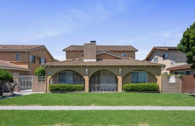4461 Green Ave photos photos