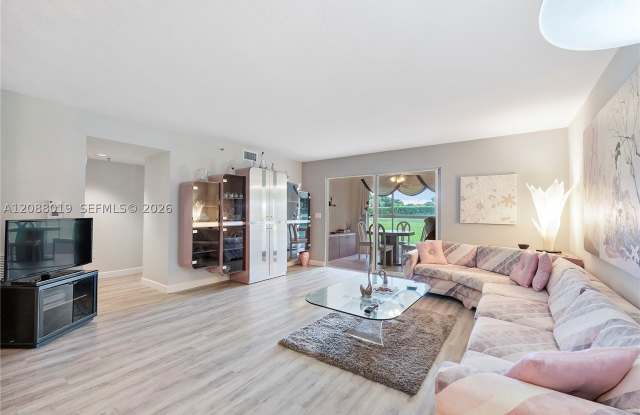 5952 Regal Glen Dr Gallery 4