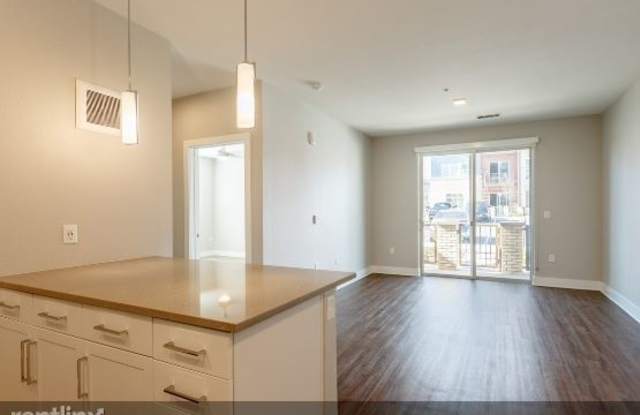 8570 E Lowry Blvd 07-207 - 8570 East Lowry Boulevard, Denver, CO 80230