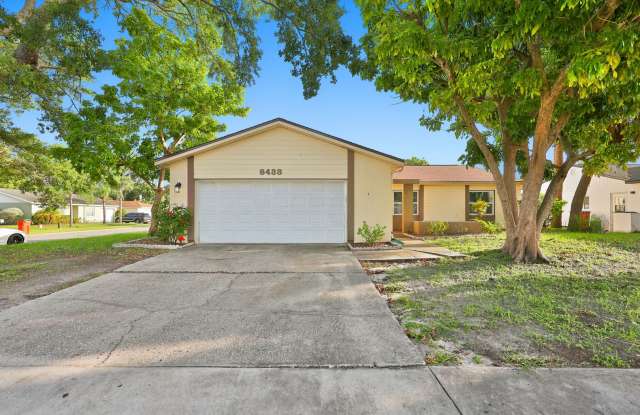 Updated Largo Home, 3bed/2bath with Pool, Fenced Yard & Garage on a Corner Lot! photos photos
