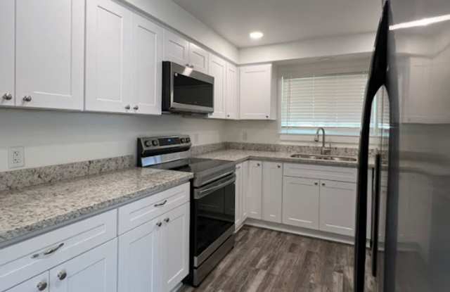 Updated, Single Level Home, 3BD/2BA Coming Available in September! photos photos