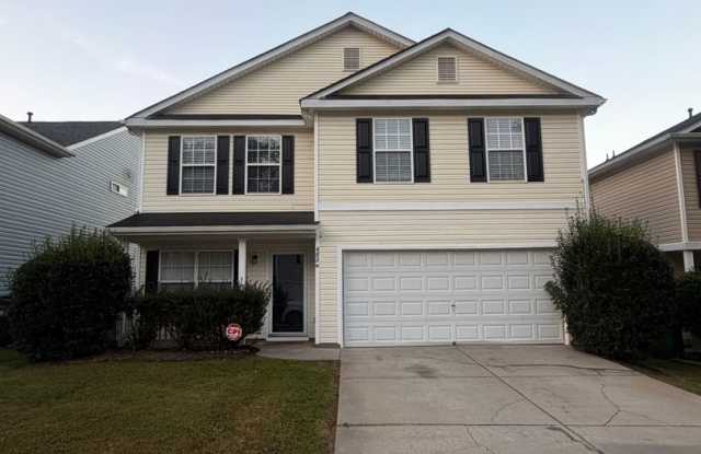 Charlotte Home for Rent (4 beds, 2.5 Baths) Gallery 1